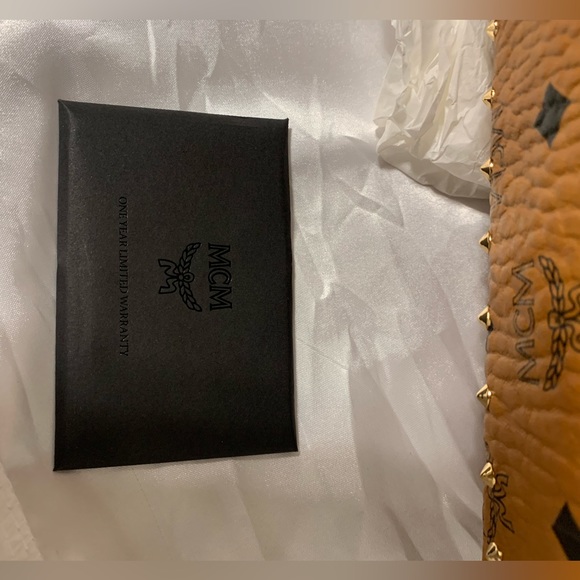 MCM Backpack Cognac Size M ⭐️ New with tags - Picture 11 of 12